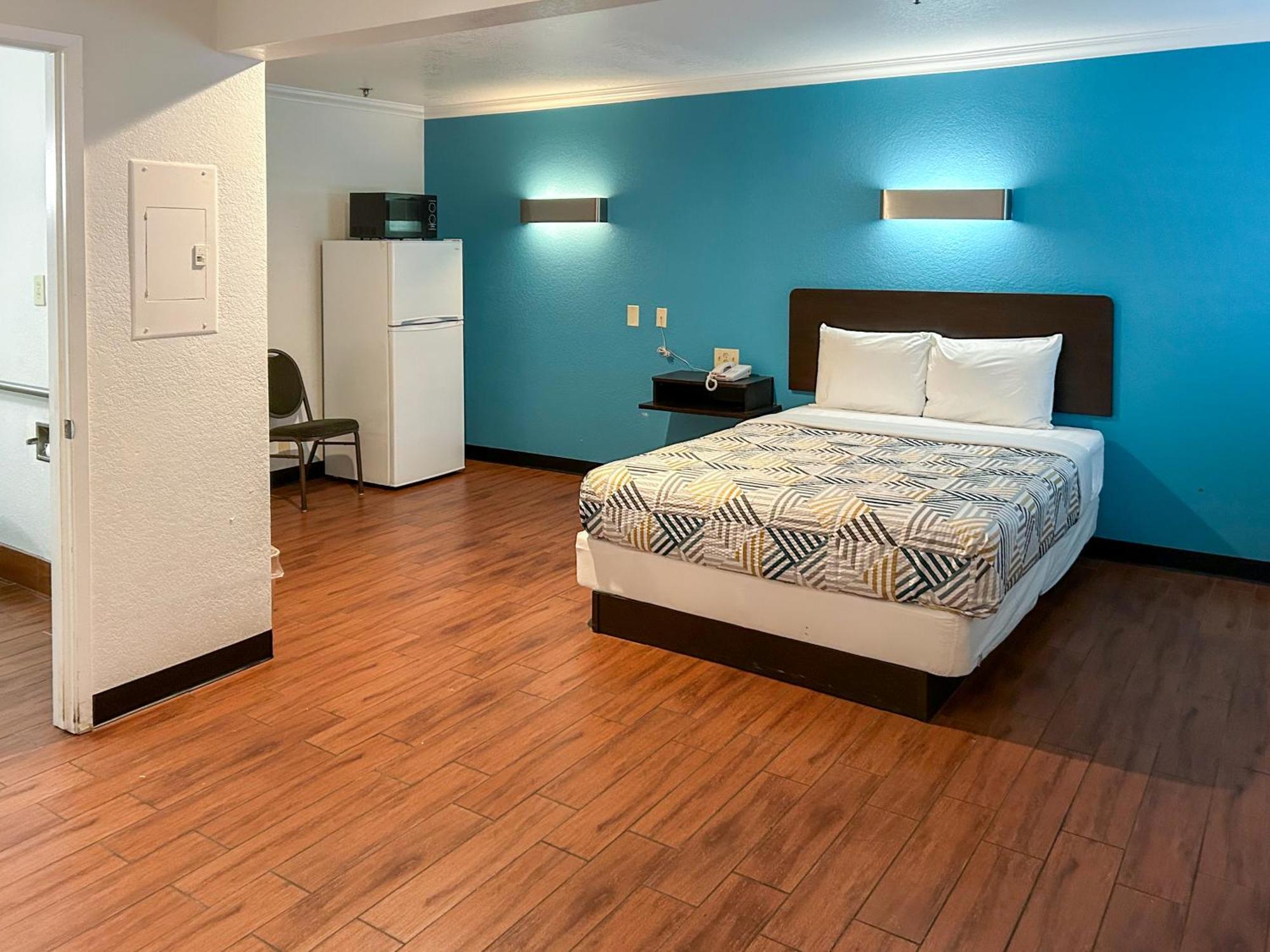 Motel 6 Ontario Ca Convention Center Airport Kültér fotó