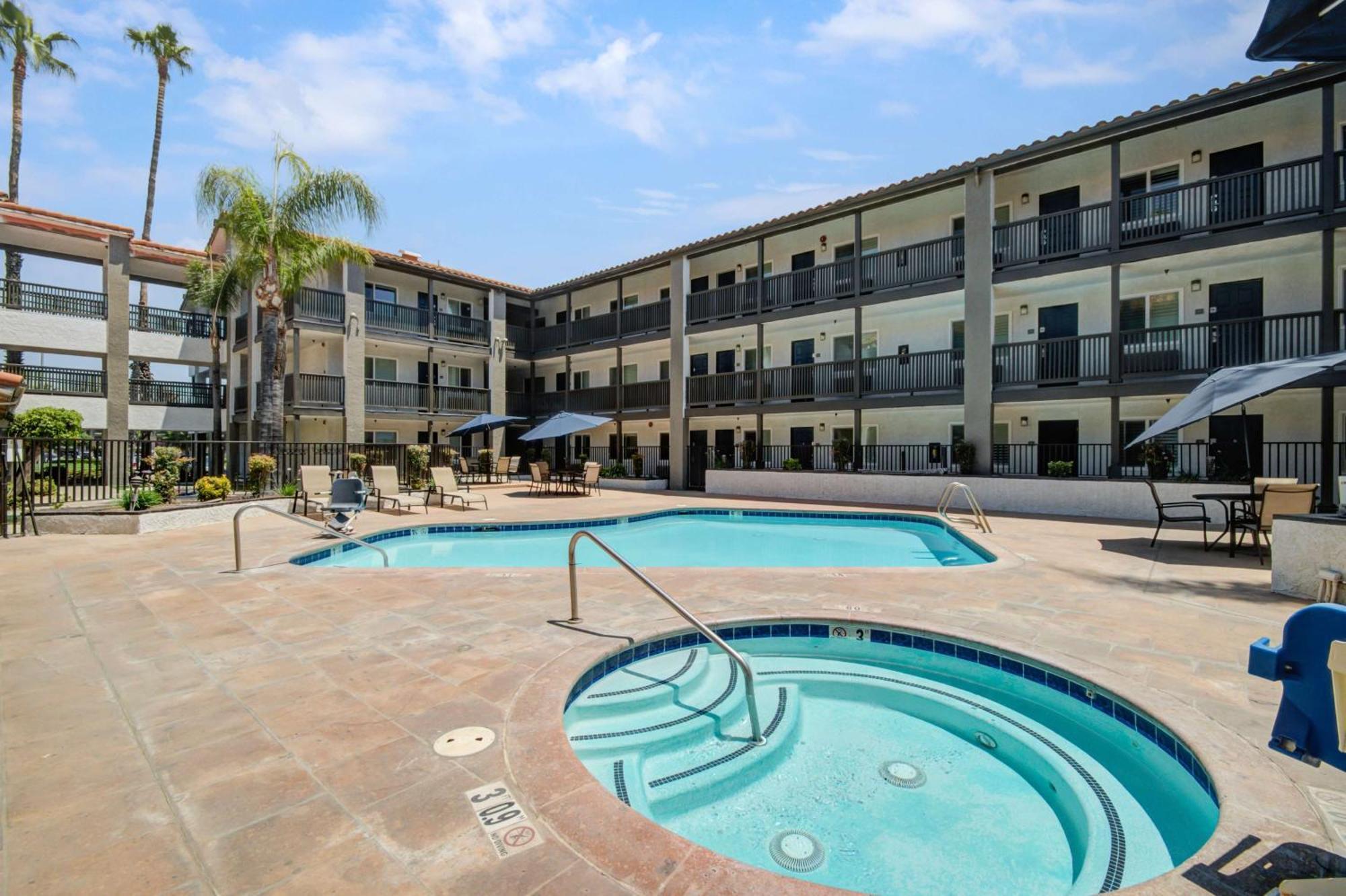 Motel 6 Ontario Ca Convention Center Airport Kültér fotó