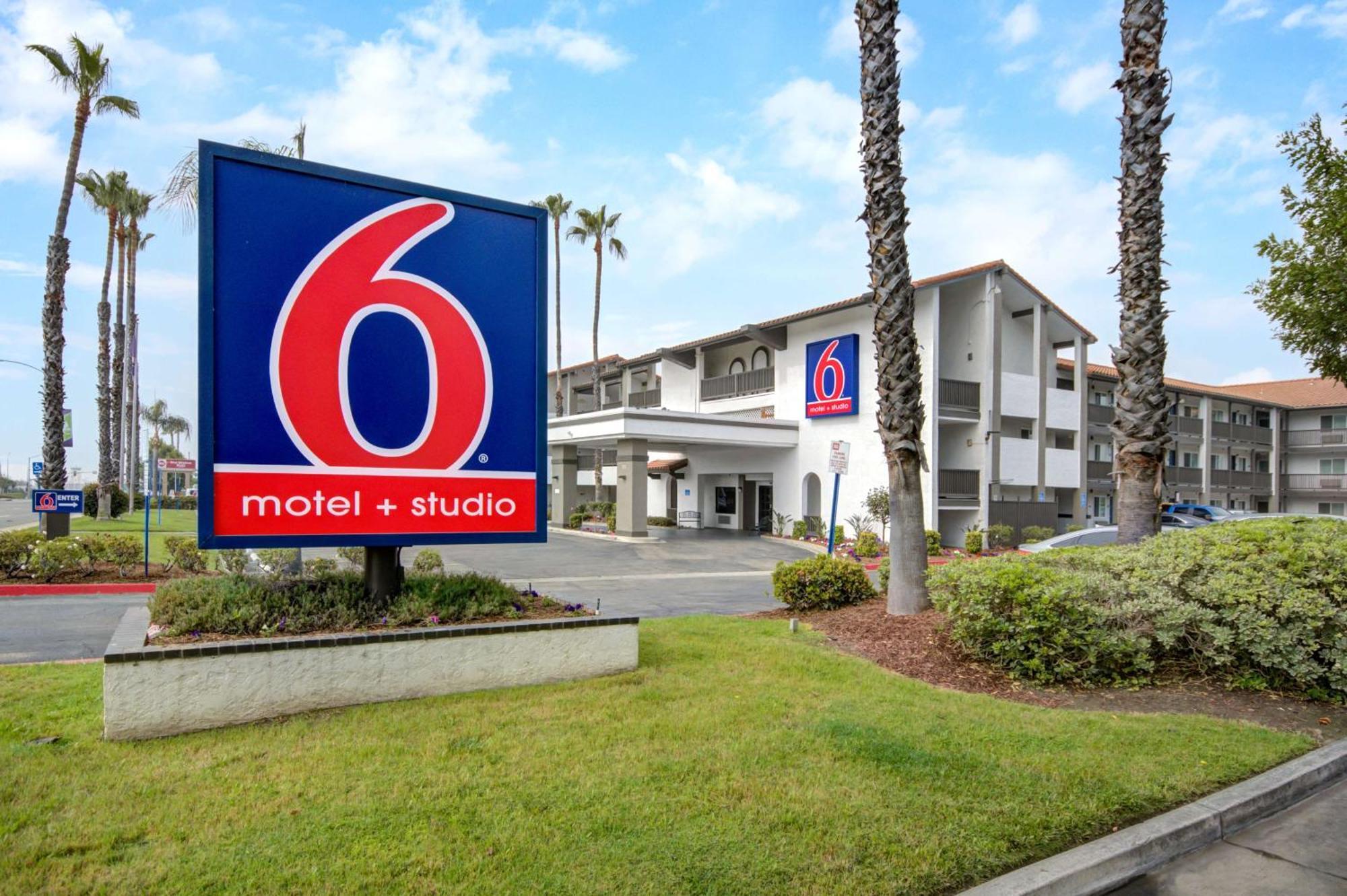 Motel 6 Ontario Ca Convention Center Airport Kültér fotó